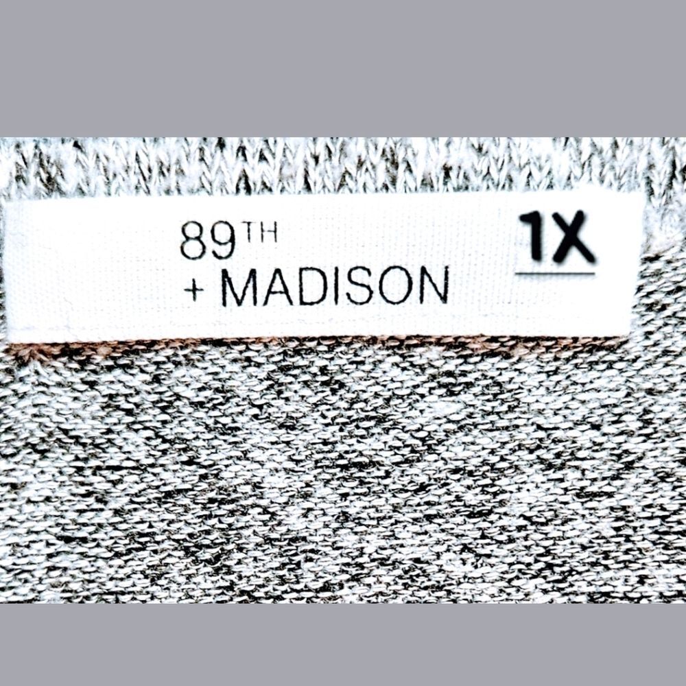 89th+Madison Plus Size Women's Gray LongSleeve Shoulder detail Top Size 1X NWOT - Picture 10 of 13